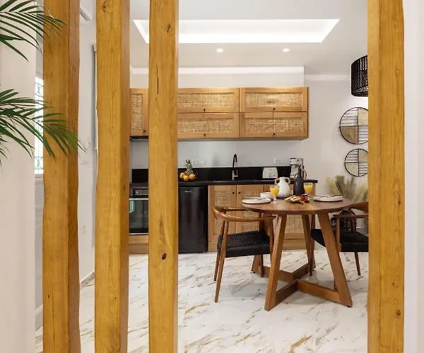 Апартаменты Olvos Naxos City